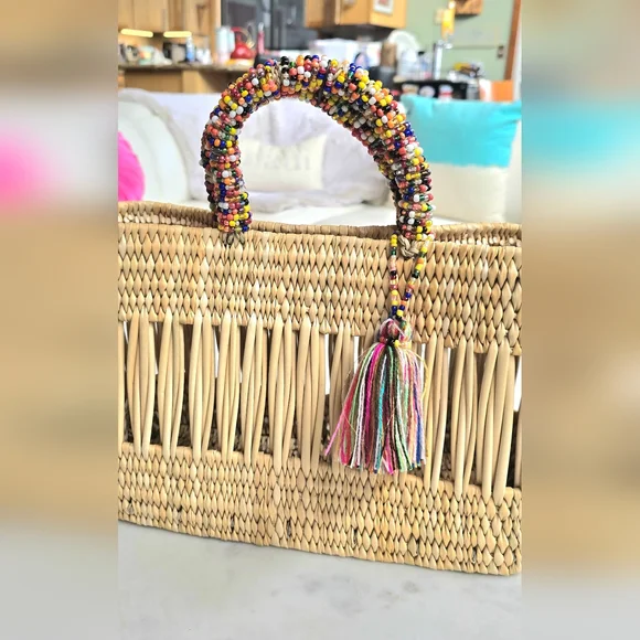 NWOT Chacha d'amour Straw Market Tote w/ Beaded Handles - Picture 2 of 16